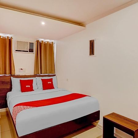 Super Oyo Capital O 232 Nest Nano Suites Fort Makati City Dış mekan fotoğraf