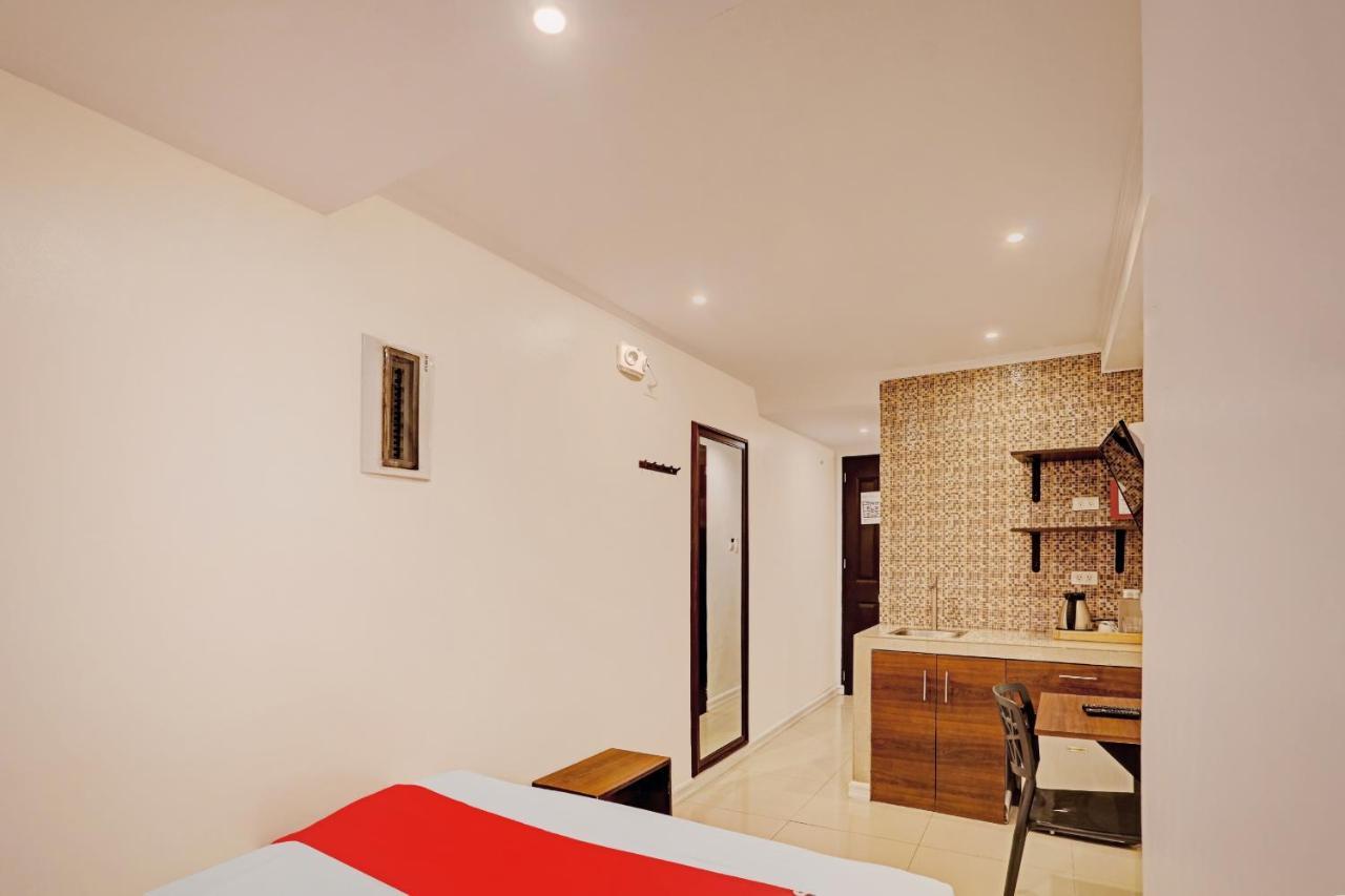 Super Oyo Capital O 232 Nest Nano Suites Fort Makati City Dış mekan fotoğraf