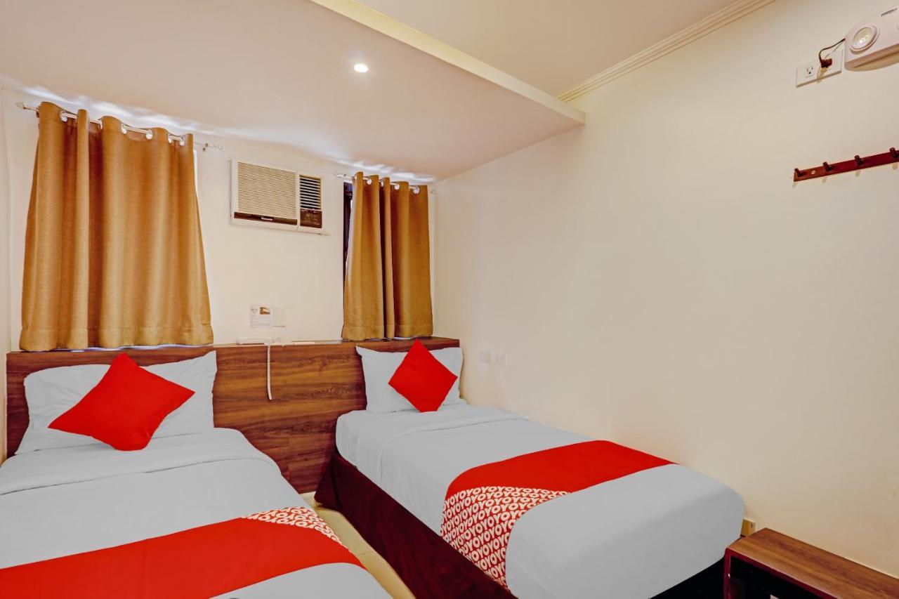 Super Oyo Capital O 232 Nest Nano Suites Fort Makati City Dış mekan fotoğraf