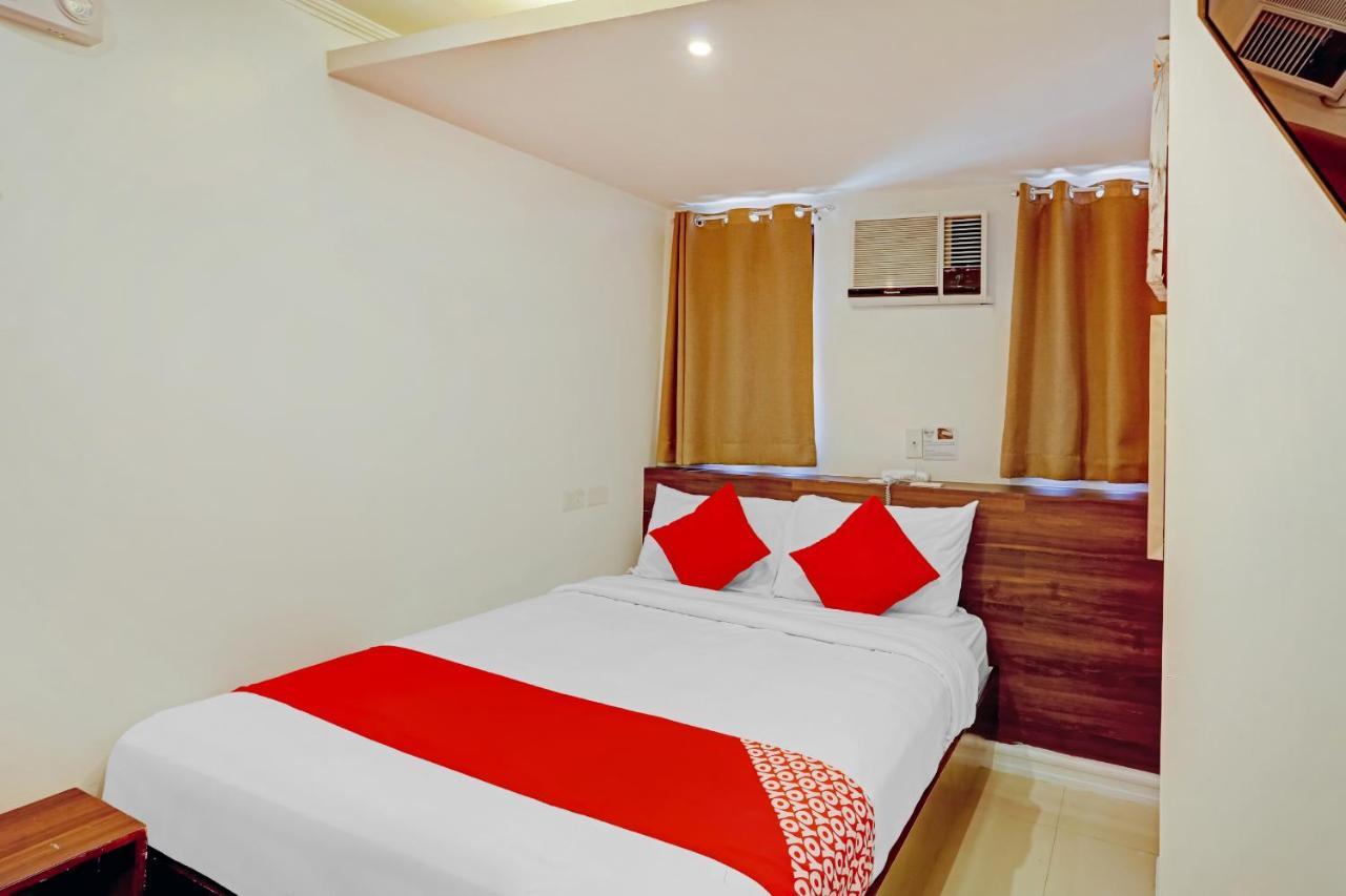 Super Oyo Capital O 232 Nest Nano Suites Fort Makati City Dış mekan fotoğraf